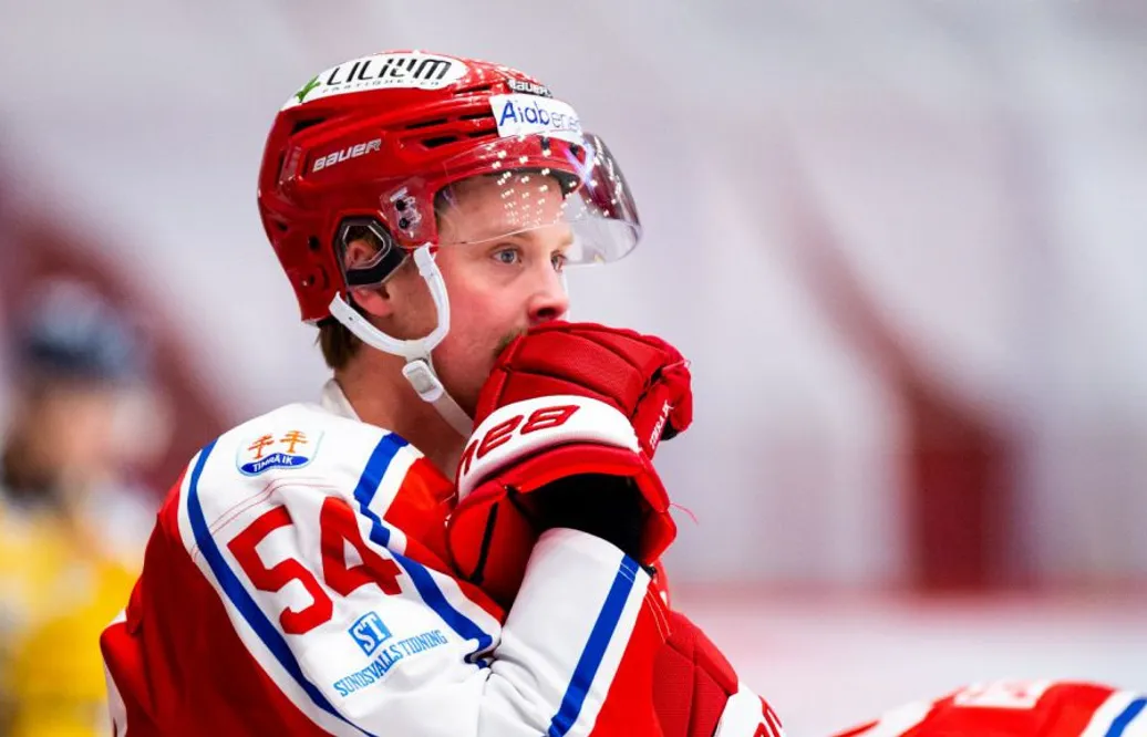 "Jag hade behövt sy, men de hade ingen läkare på plats"