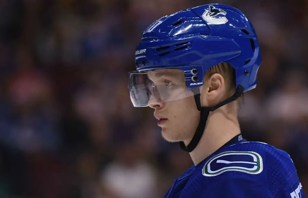 Elias Pettersson showade mot Kings