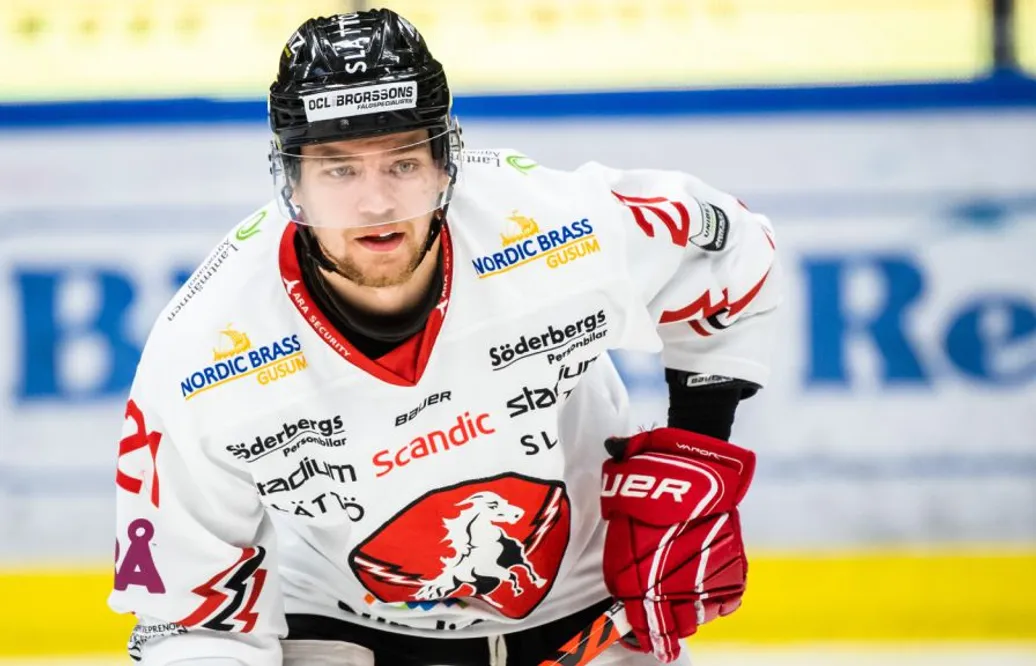 NHL-draftade forwarden stannar i Norrköping