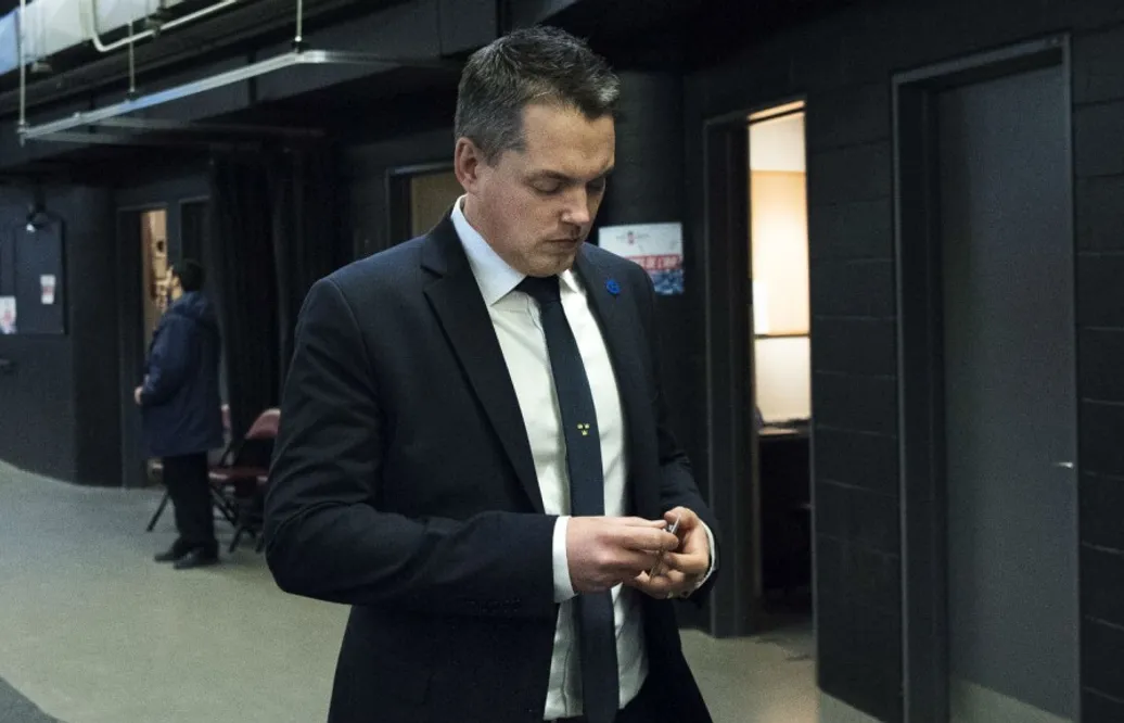 Juniorkronorna pressade Kanada – men föll ihop sista tio