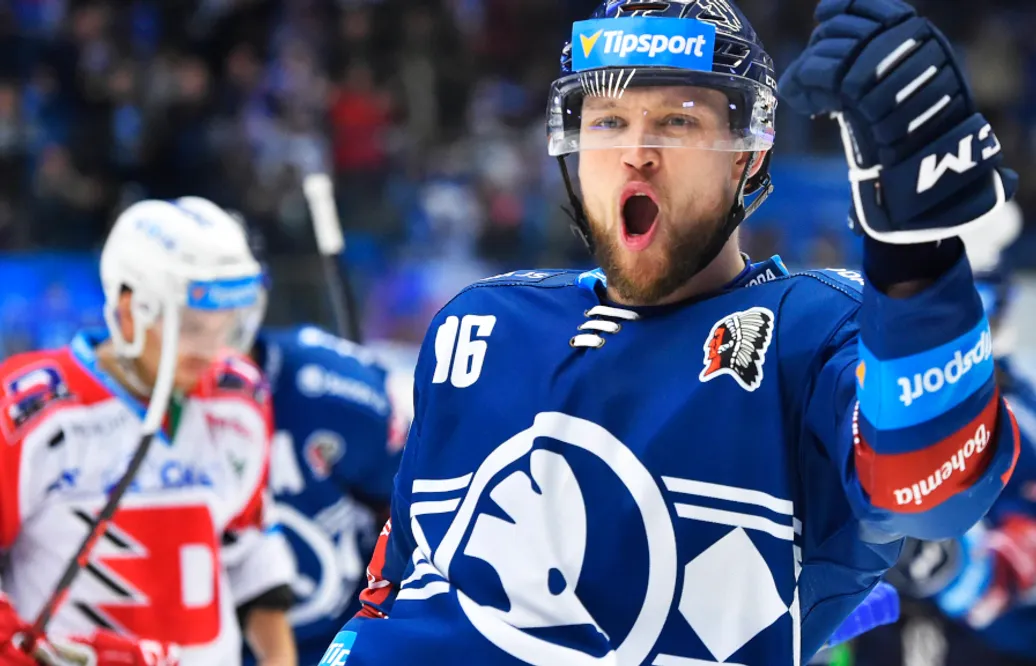 Ludwig Blomstrand förlänger med Plzen
