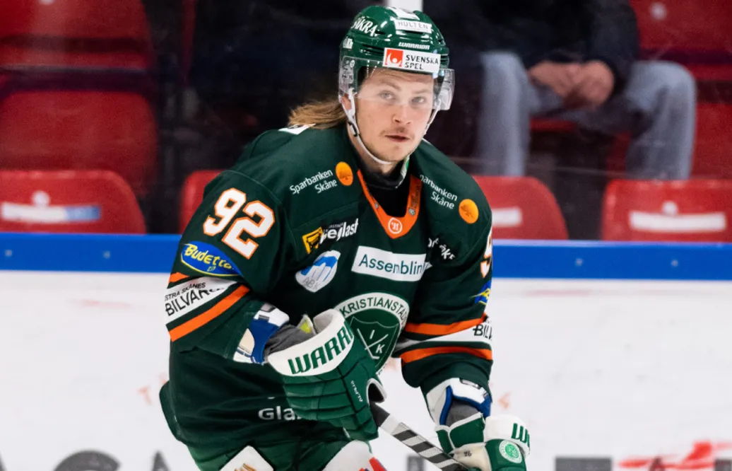Dennis Svensson förlänger kontraktet med Kristianstads IK