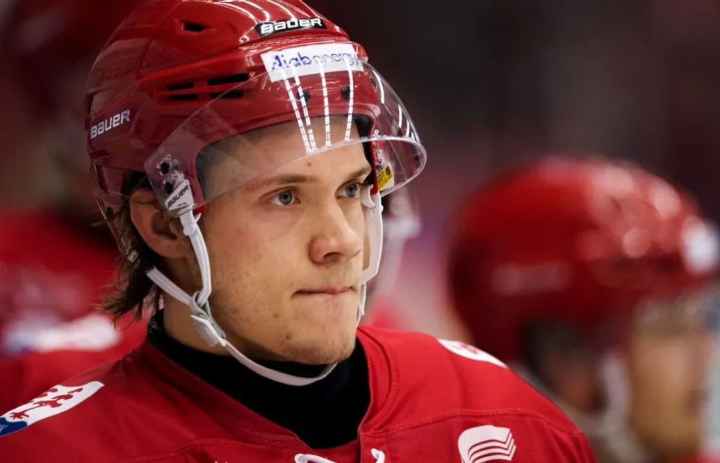 Uppgifter: Trotjänaren nära mästarna – ”Klart att det finns intresse från SHL”