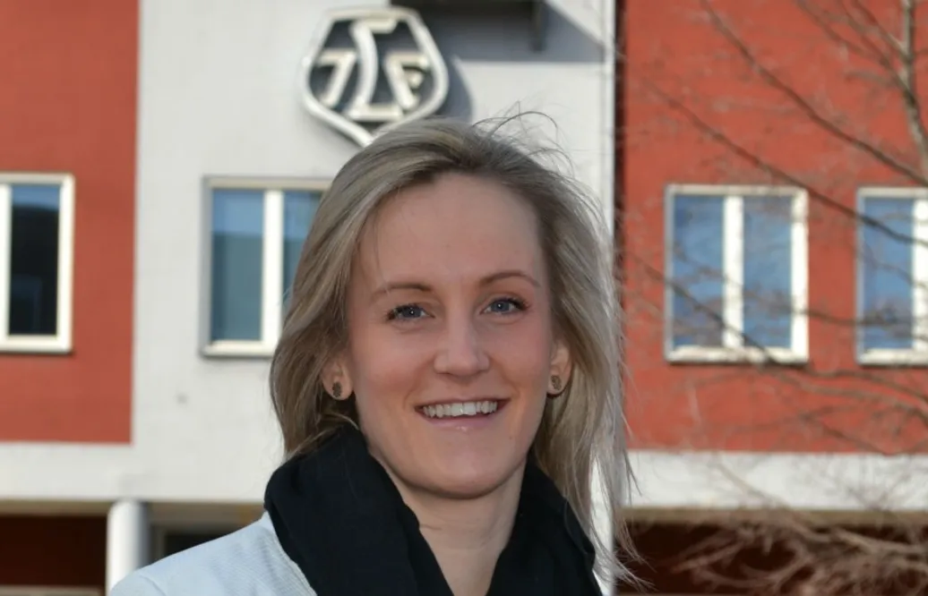 Inledde säsongen som landslagsback – avslutade den som center