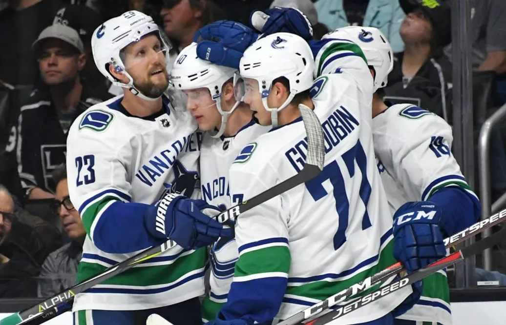 Vancouvers ryss om Elias Pettersson: ”Han förstår mig”