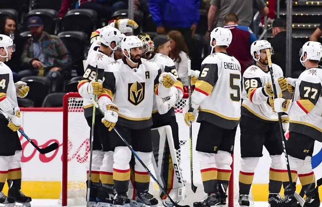 Skrällen: Nu kan Oscar Dansk få NHL-debutera