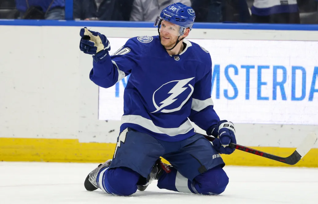 Corey Perry trejdas till Chicago Blackhawks