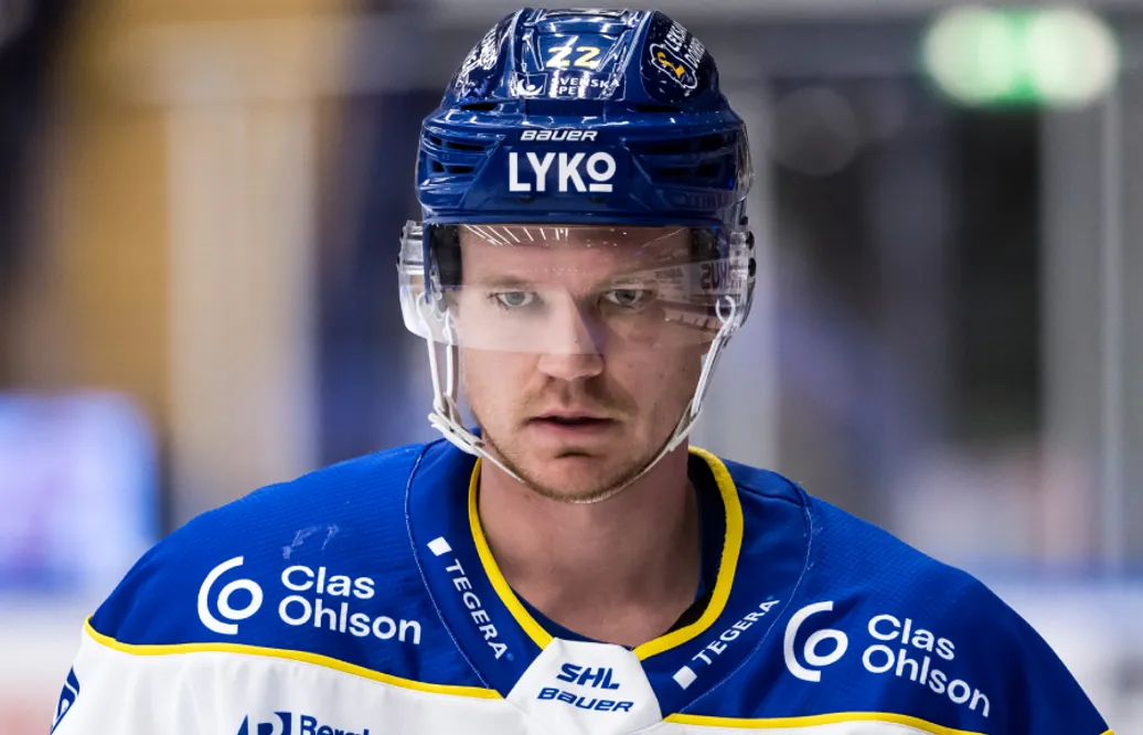 Tobias Ekberg om tuffa situationen i Leksand: “Vill bara spela hockey”