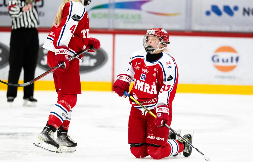 Ronnie Rönnkvist: "Uselt skött – pinsamt för svensk damhockey"