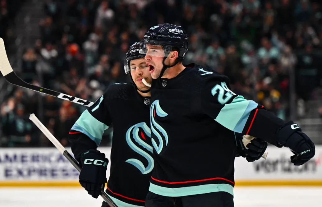 Vince Dunn skriver jättekontrakt med Seattle Kraken