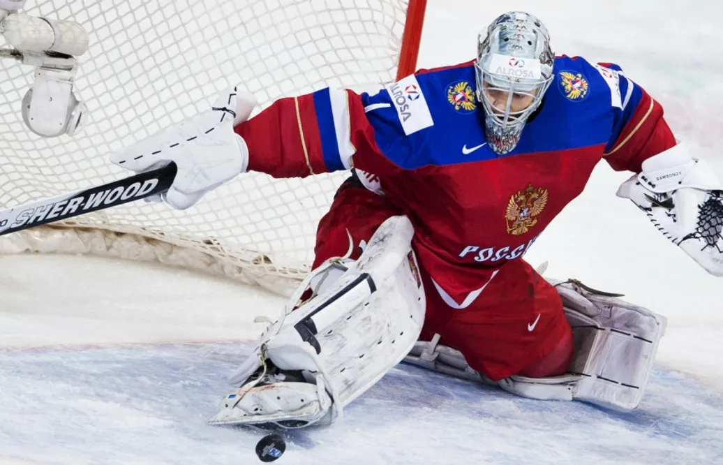 Nu skriver ryske stjärnmålvakten NHL-kontrakt – efter tre års väntan