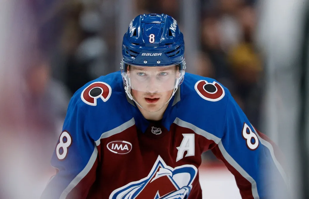 Cale Makar blir bäst betald i NHL-historien.