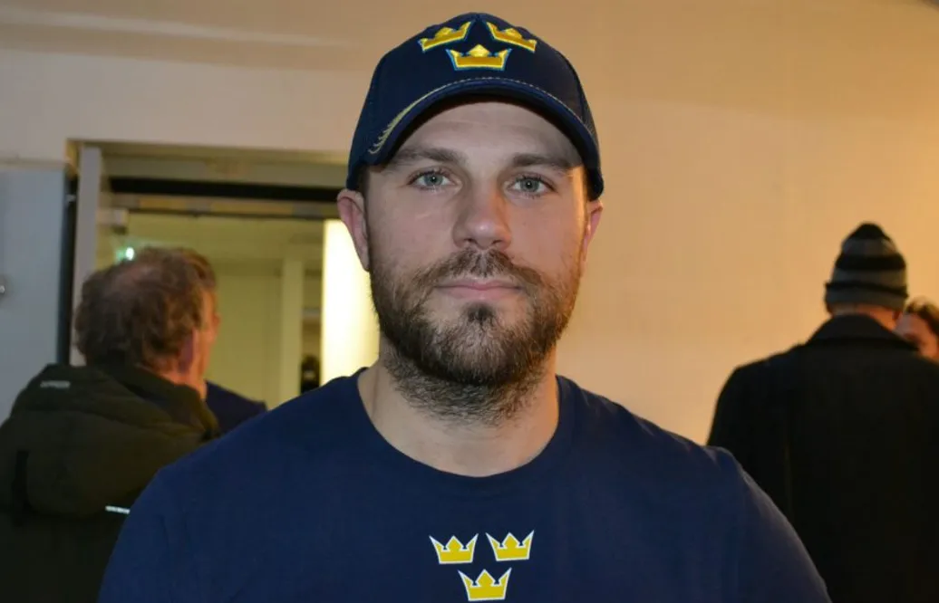Svensken i blåsväder – stängs av i väntan på utredning