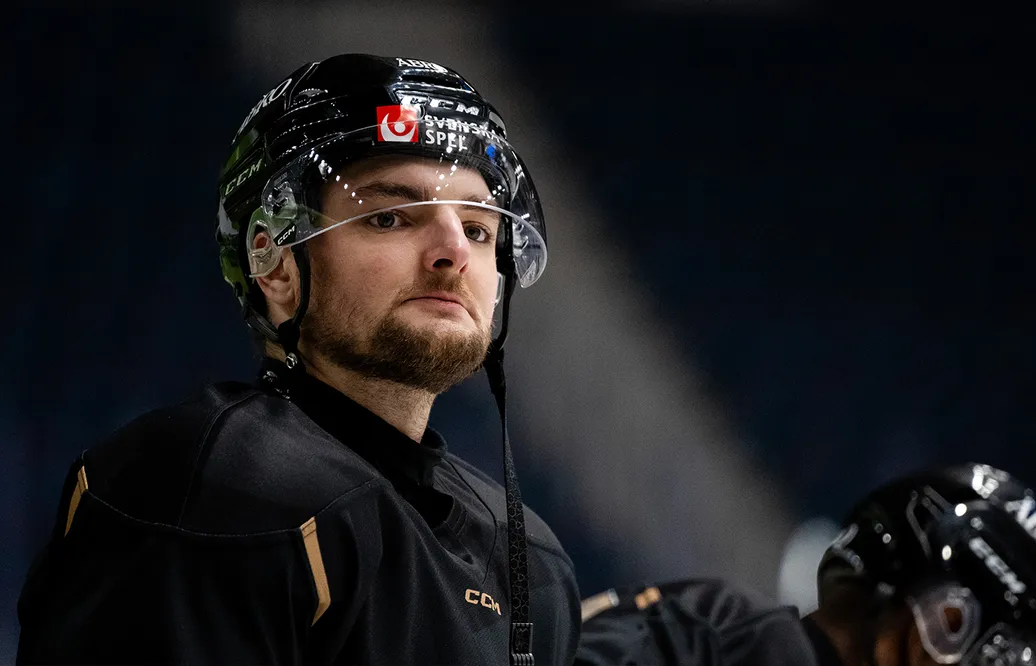 "Svenskklubben" värvar tidigare AIK-forwarden