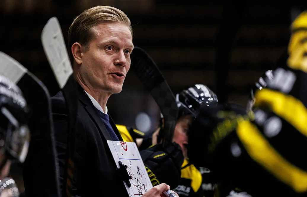 Följer med - blir ny assisterande tränare