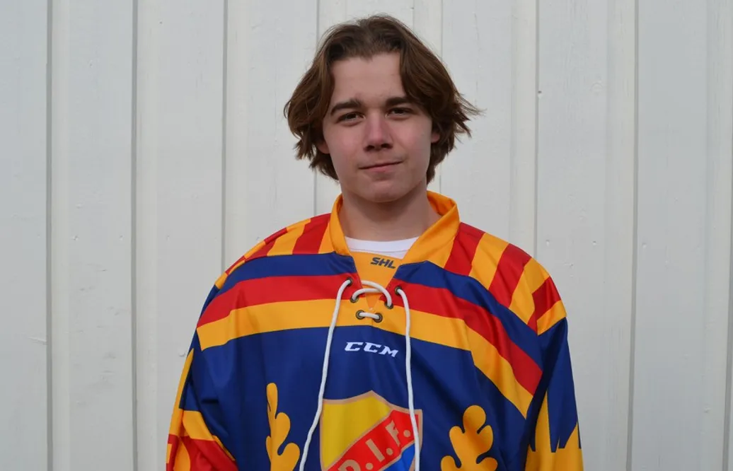 Djurgårdens stortalang får SHL-debutera – 17 år gammal