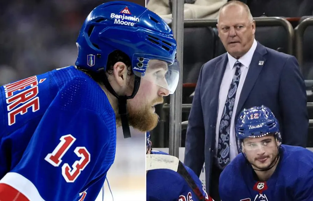 Alexis Lafrenière petas av New York Rangers