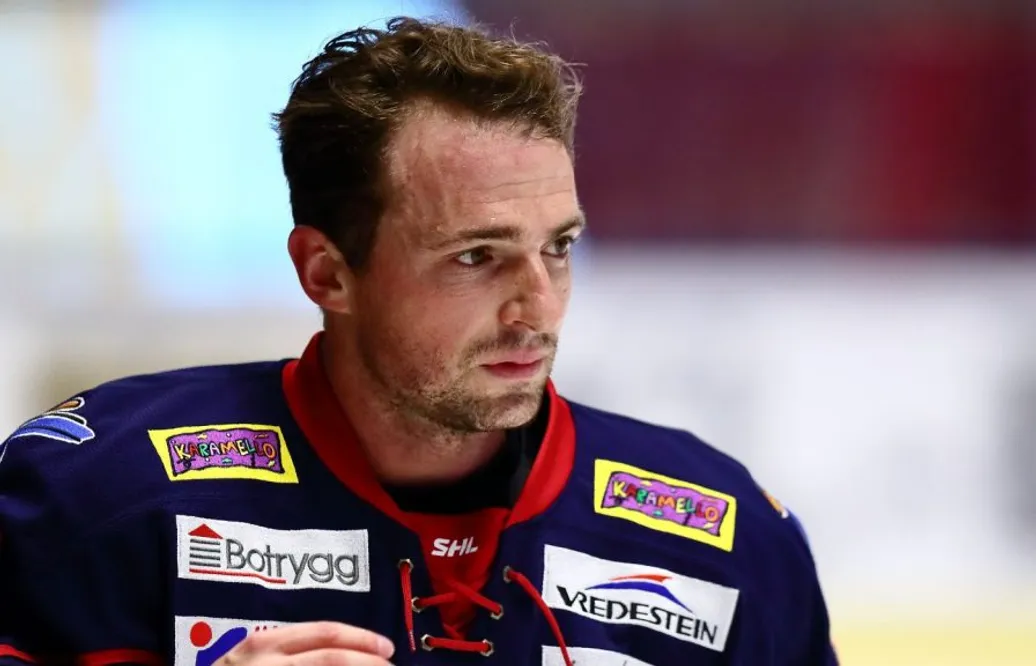Stjärnans comeback dröjer: ”Inte i närheten av att vara på is än”