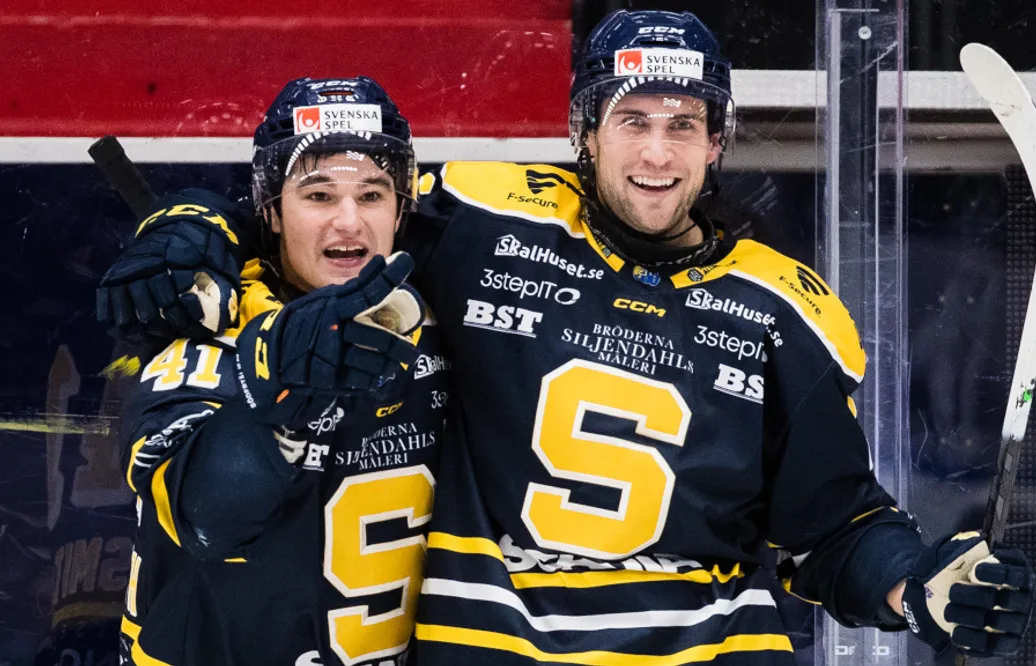 Colin Smith och Tobias Lindberg petas av Södertälje