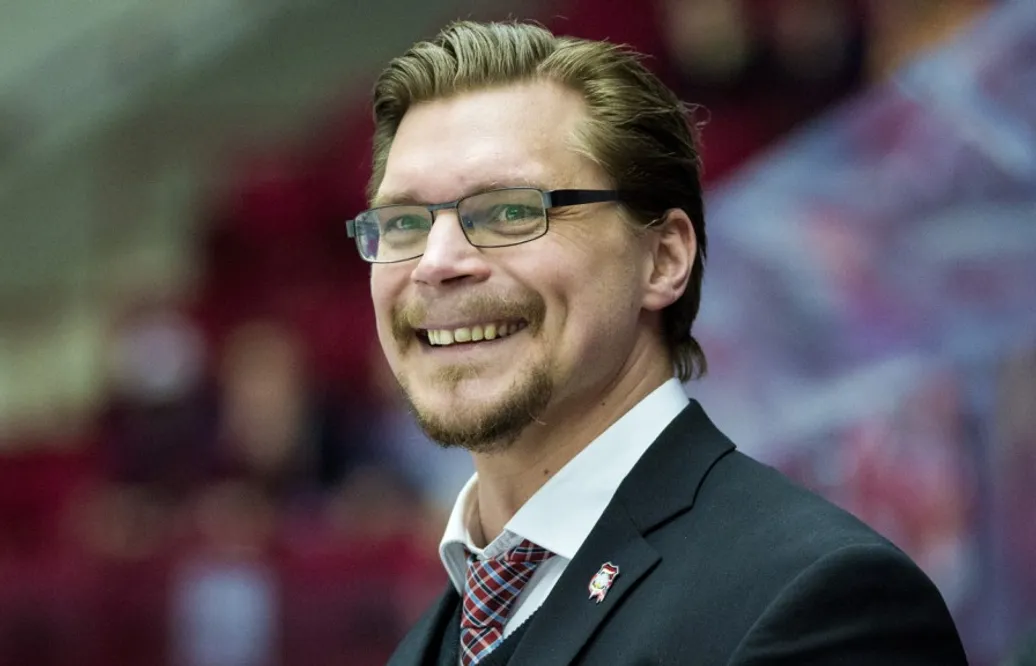 Hade anbud från SHL – nu blir Björn Hellkvist kvar i Hockeyallsvenskan