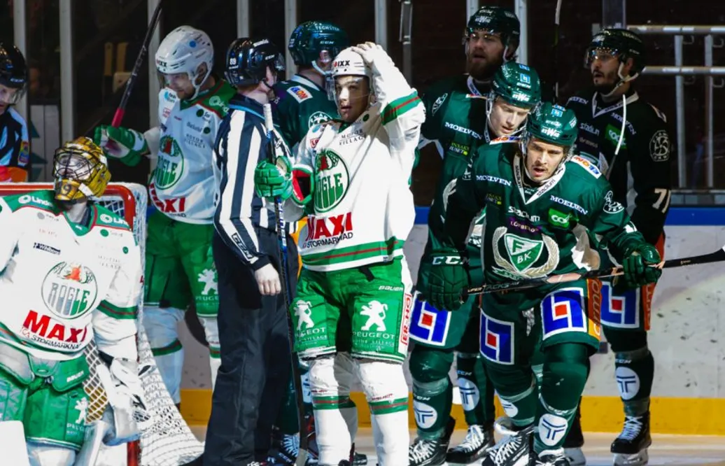 Nedsläpp i kvällens SHL-möte skjuts upp efter flygstrul