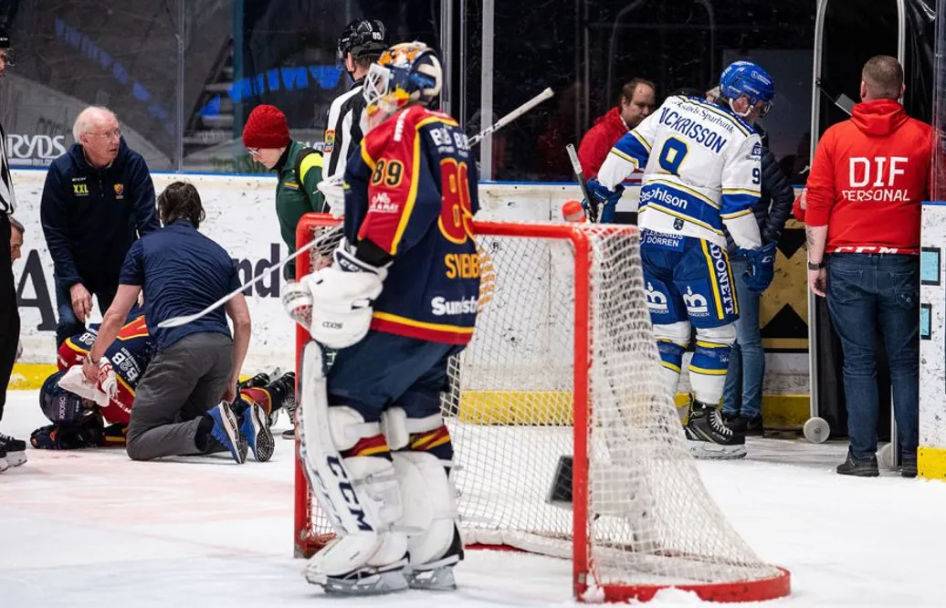 JUST NU: Kaptenen får matchstraff – för huvudtackling
