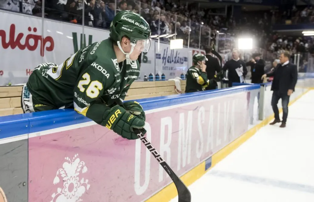 Blev målskytt igår – nu kallas backen tillbaka till SHL