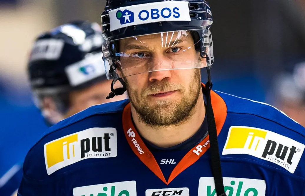 Beskedet: Stängs av resten av matchserien