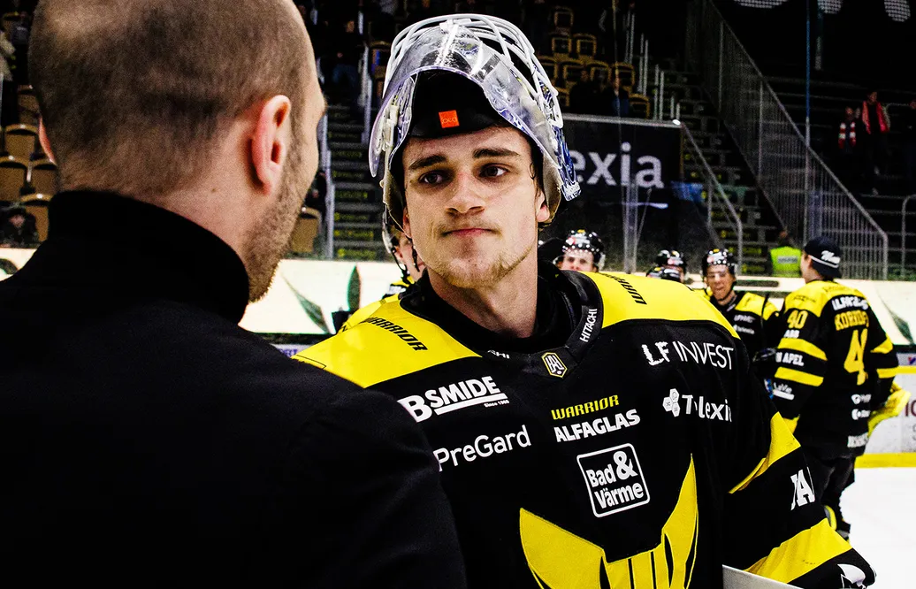 Oliver Håkanson missar starten av försäsongen i Västerås.