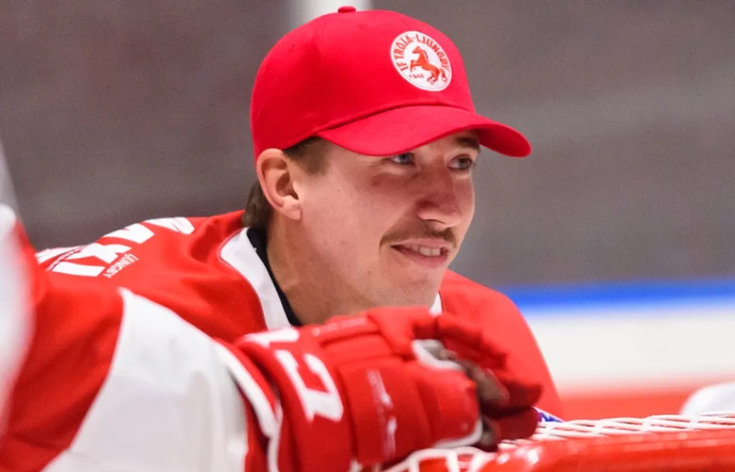 Anton Svensson stannar i Troja-Ljungby resten av säsongen