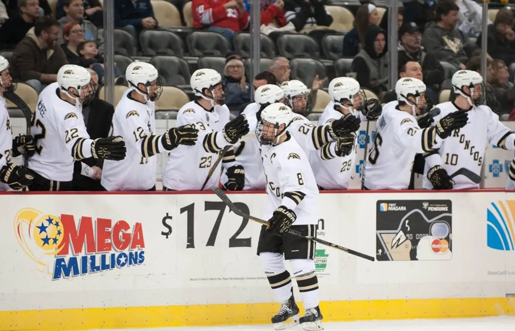 ANNONS: ProHockeyIQ – webbplatsen som kopplar ihop spelare med lag