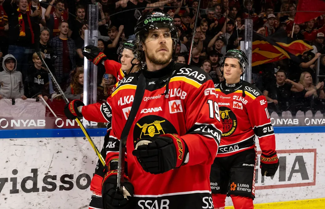 Mikael Tellqvists hyllning till Mario Kempe: "Därför de är bättre i år"