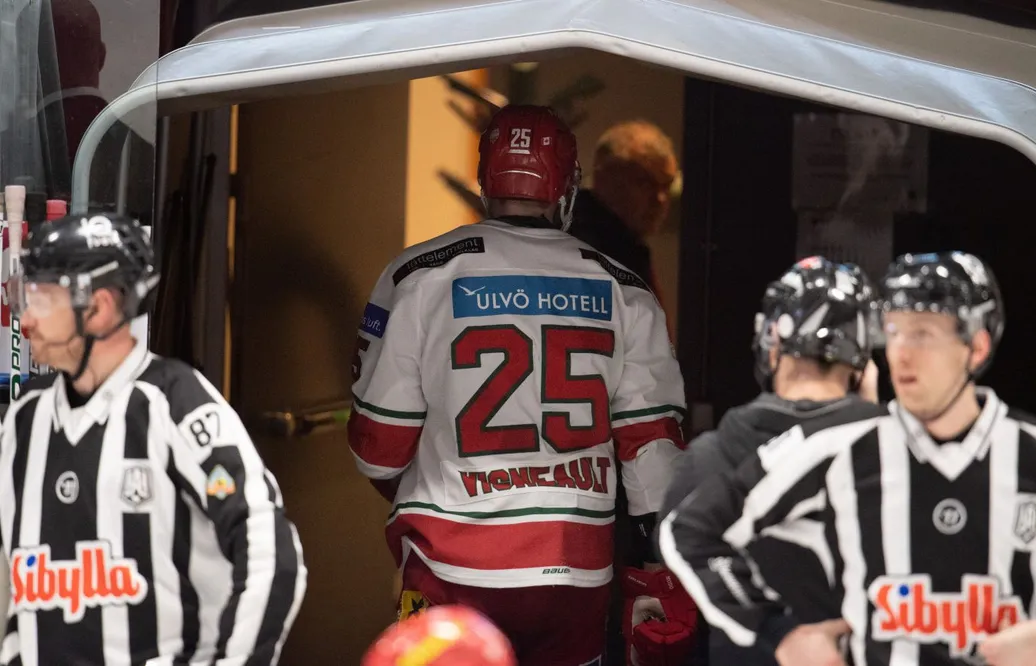 MoDo:s Sam Vigneault stängs av
