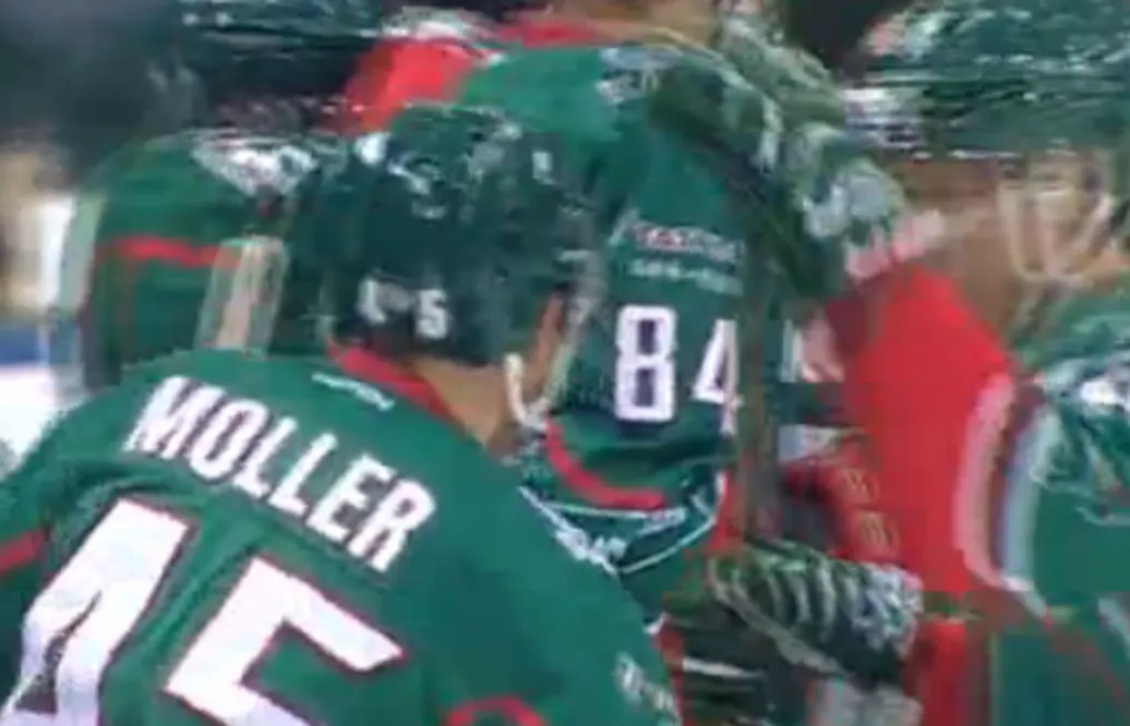 VIDEO: Oscar Möller sudden-hjälte i Gagarin Cup-debuten