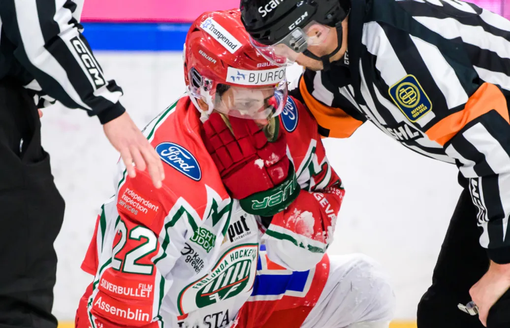 Linus Nässén tvingades kliva av – fick ett skott i ansiktet