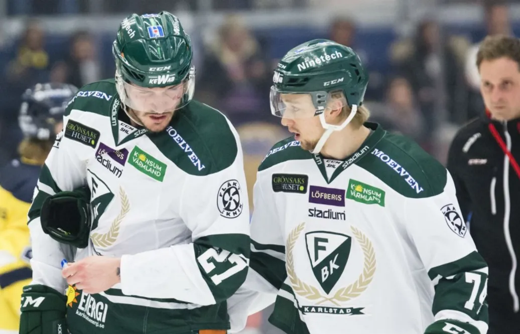 KLART: Han får lämna Färjestad – men talangen ser ut att bli kvar