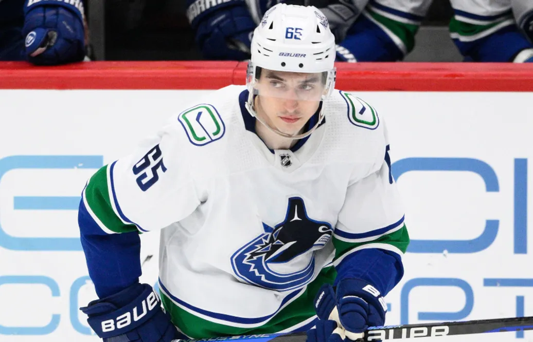 Vancouver Canucks trejdar Ilja Michejev till Chicago Blackhawks