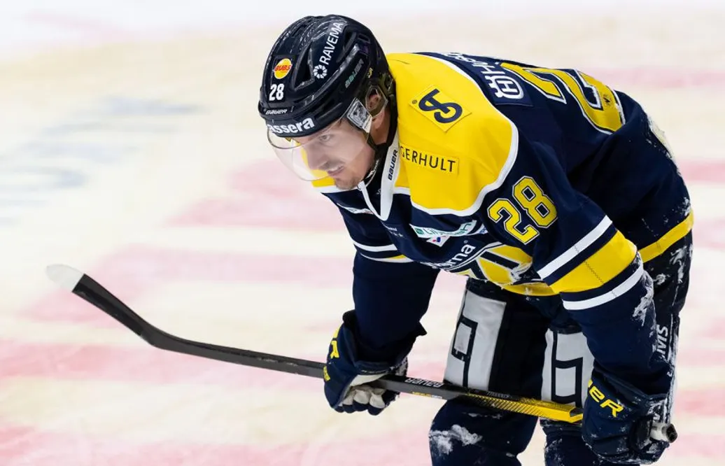 Smällen: Backen blir borta länge