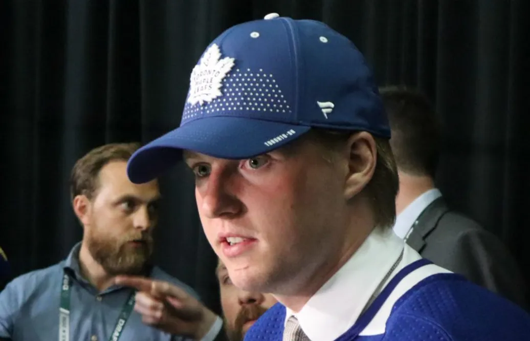 Ännu en svensk back till Toronto: ”En helt galen klubb”