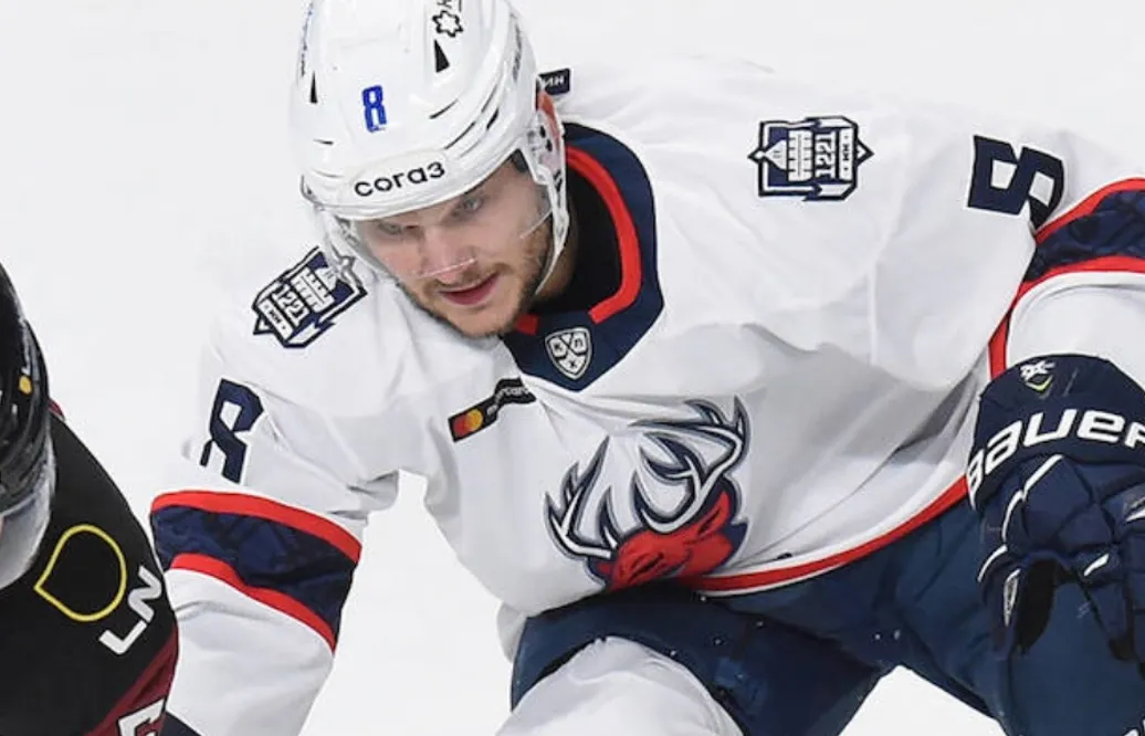 Theodor Lennström utses till veckans bästa back i KHL