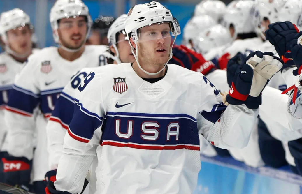 Ben Meyers klar för Colorado Avalanche