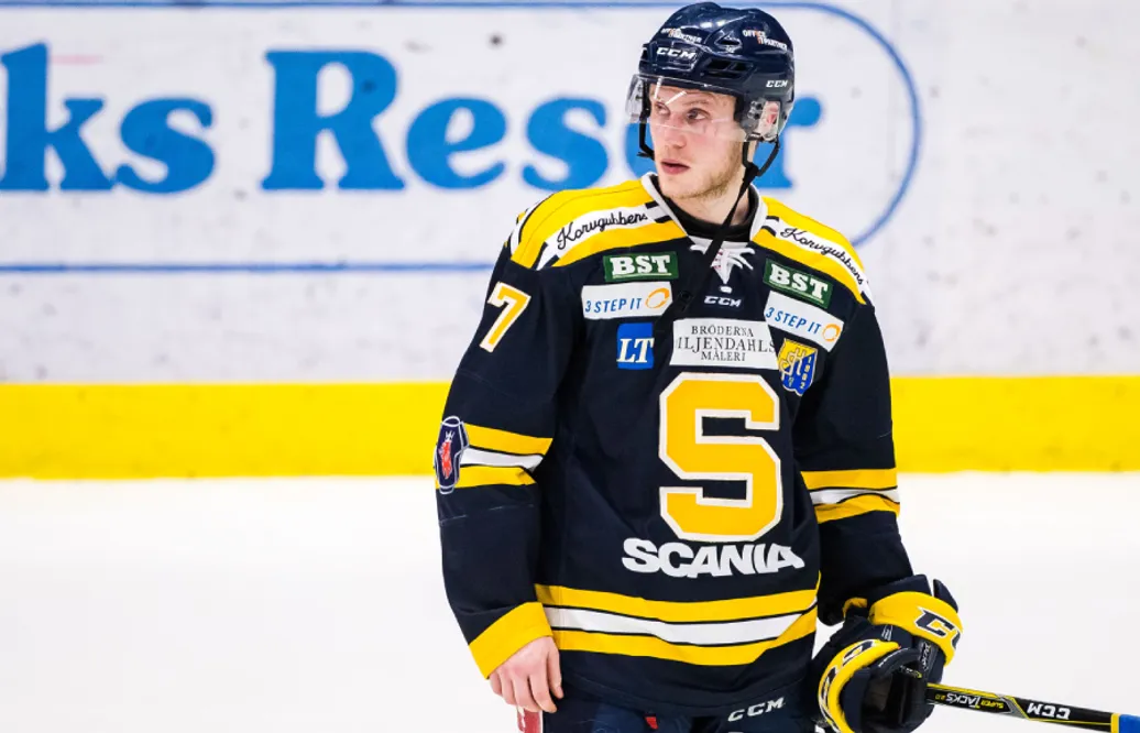 Almtuna tar in Jacob Spångberg på korttidskontrakt