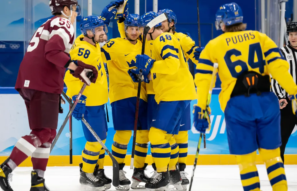Tre Kronor höll undan – vann OS-premiären