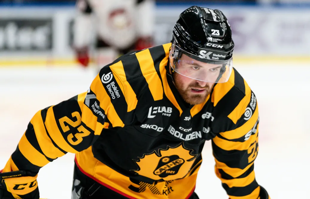 Adam Mascherin skadad – igen