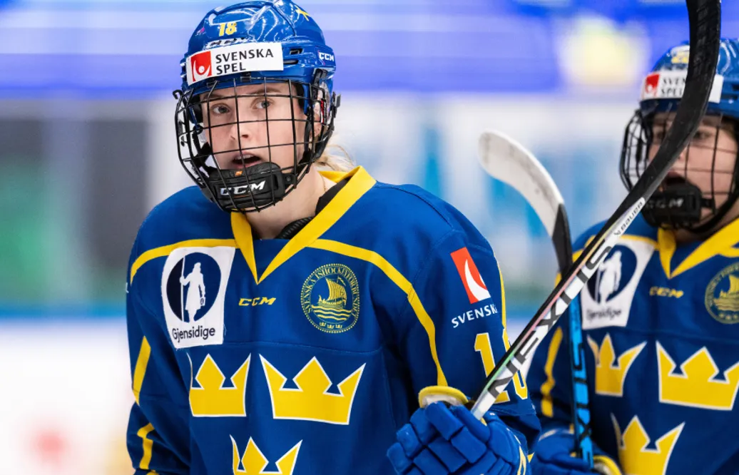 Jenny Antonsson förlänger med Brynäs