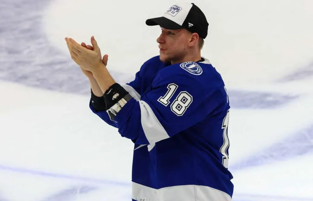 Ondrej Palat skriver på för New Jersey Devils