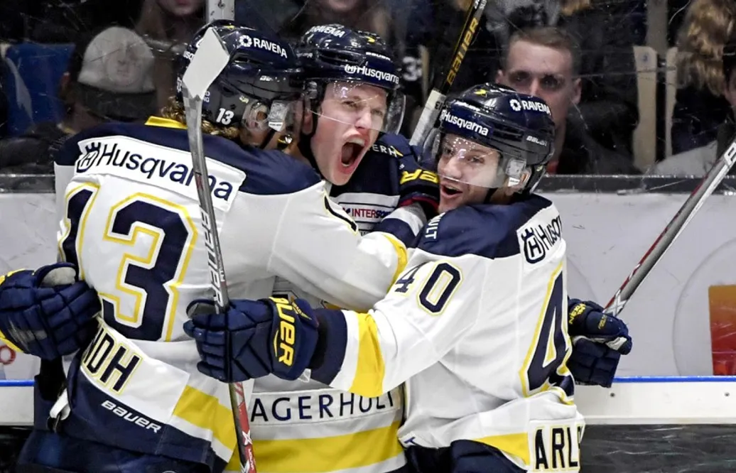 HV71 bröt mardrömssviten – svepte Färjestad: ”Det var en tuff avslutning”