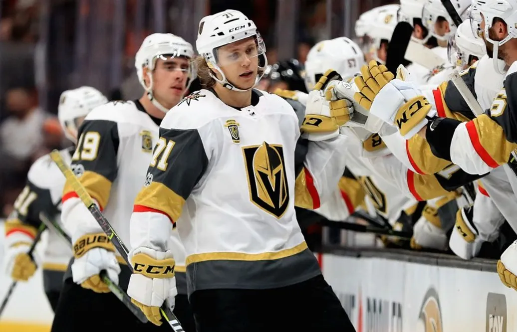 Succésvensken målskytt när Vegas vann toppmötet