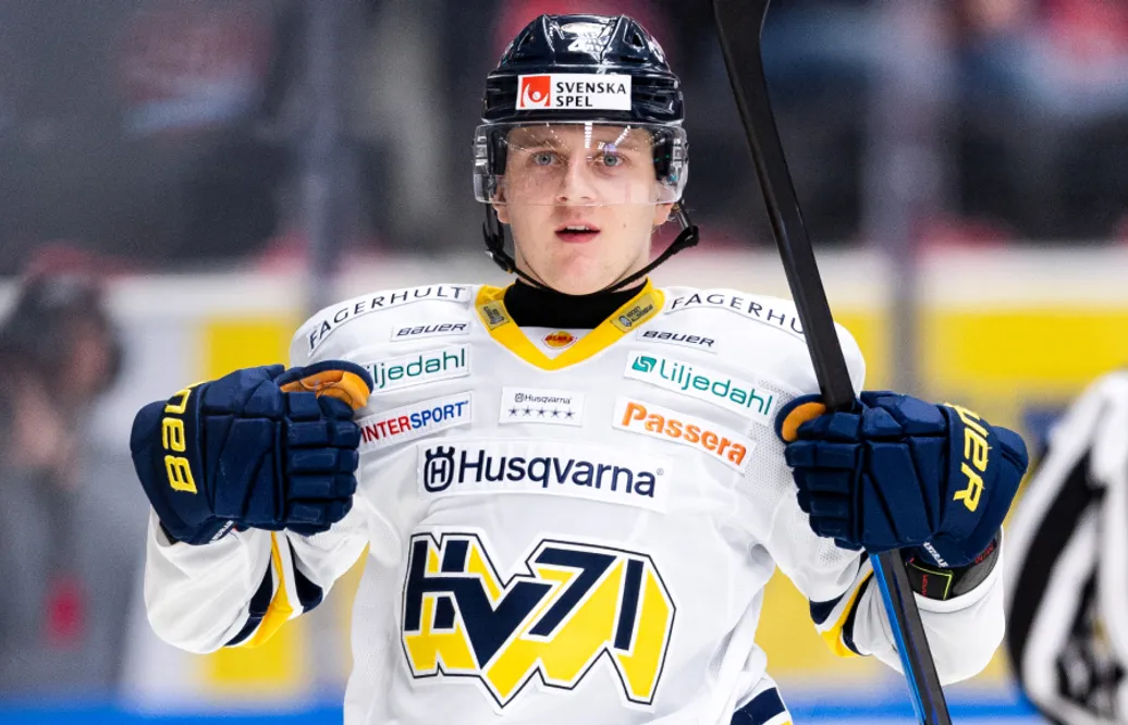 Emil Andrae skriver kontrakt med HV71 till 2024