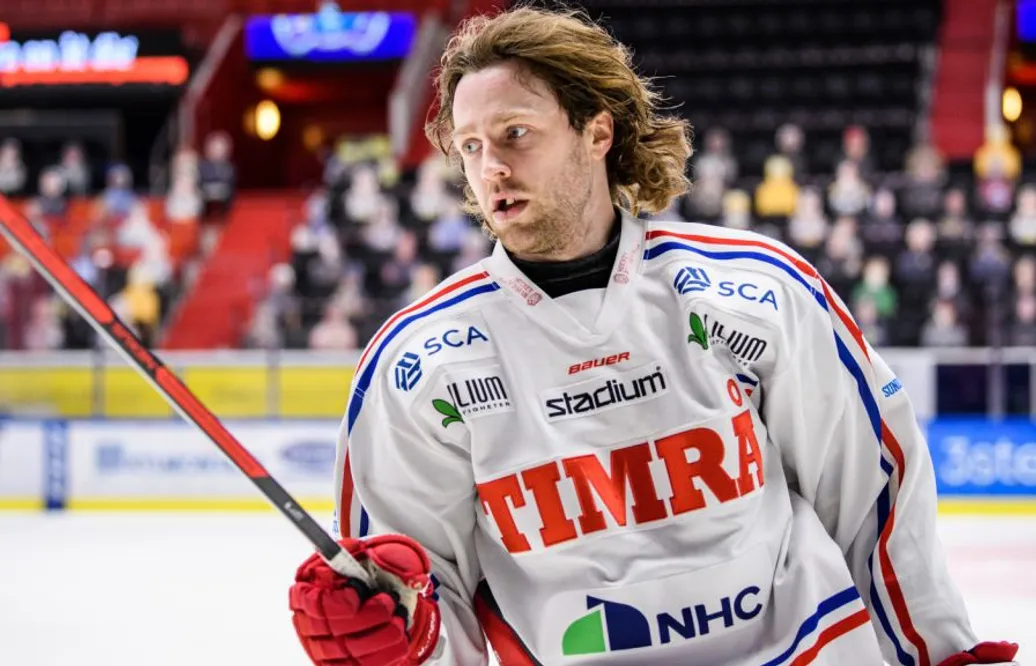 Rekordbacken vill stanna: "Trivs jättebra"